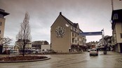 Lite roser i Rosenes by - Molde kommune har ikke lenger penger til å plante byen pen på vårparten. Bygartneren fortviler etter å ha blitt fratatt 400 000 kroner som skulle gjøre byen til det den blir omtalt som; Rosenes by
