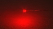 Rød laser (Foto: Per Ingvar Rognes/NRK)