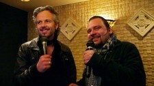 Video Ari Behn synger karaoke (Foto: Nyhetsspiller)