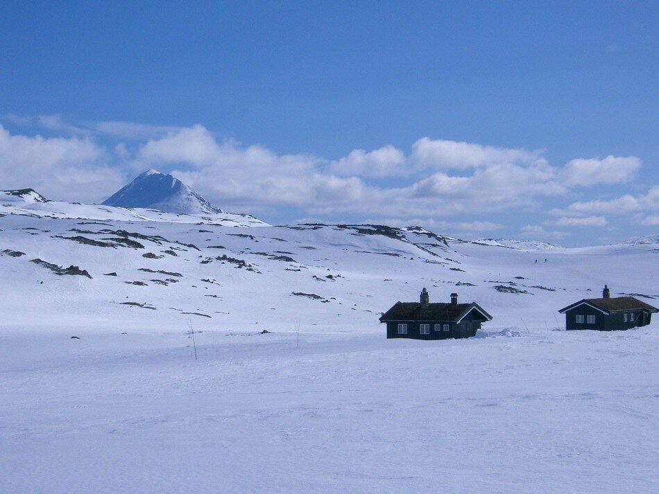 Helberghytta med Gaustatoppen
