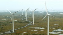 Vindmøllepark på Smøla (Foto: Sigurdsøn, Bjørn/SCANPIX) Vindmøllepark på Smøla (Foto: Sigurdsøn, Bjørn/SCANPIX)