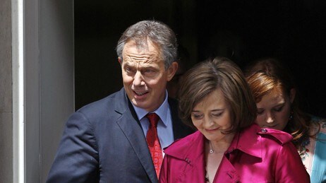 Tony og Cherrie Blair (Foto: ADRIAN DENNIS/AFP) Tony og Cherrie Blair (Foto: ADRIAN DENNIS/AFP)