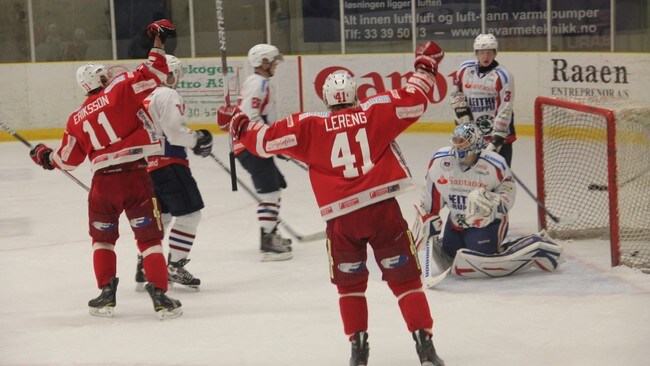 Tønsberg ishockey mål (Foto: Rune Jensen/NRK) Tønsberg ishockey mål (Foto: Rune Jensen/NRK)