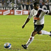 Romario scoret sitt mål nummer 1000 20. mai 2007. (Foto: Sergio SILVA/AFP) Romario scoret sitt mål nummer 1000 20. mai 2007. (Foto: Sergio SILVA/AFP)