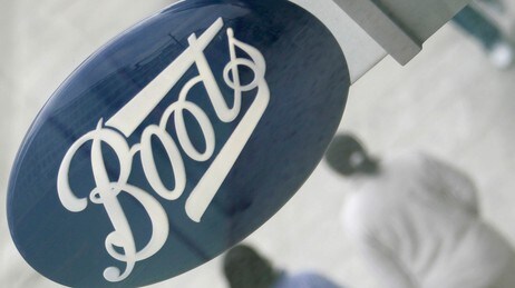 Logoen til Boots (Foto: TOBY MELVILLE/REUTERS) Logoen til Boots (Foto: TOBY MELVILLE/REUTERS)