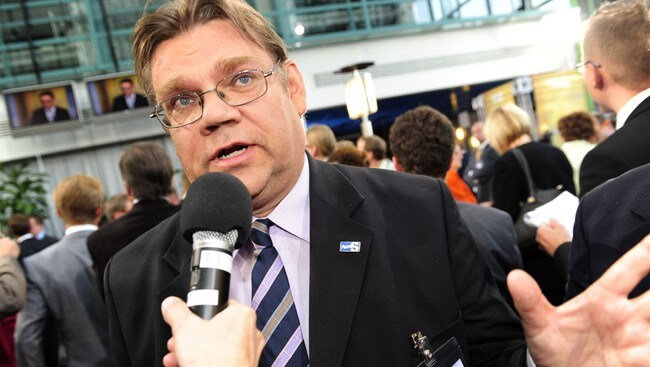 Sannfinnenes partileder Timo Soini (Foto: HEIKKI SAUKKOMAA/AFP) Sannfinnenes partileder Timo Soini (Foto: HEIKKI SAUKKOMAA/AFP)