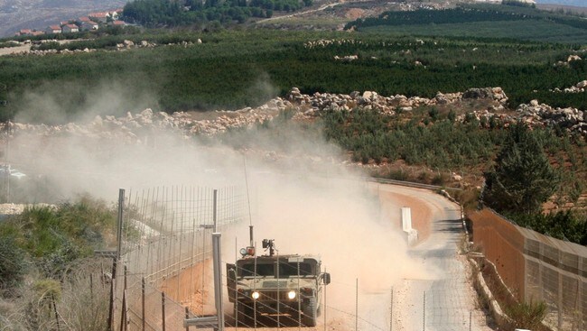 Israelsk patrulje (Foto: KARAMALLAH DAHER/REUTERS)