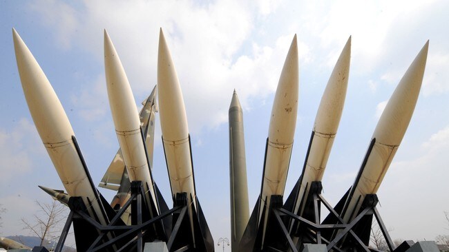 Våpenarsenalet i Nord-Korea (Foto: JUNG YEON-JE/AFP) Våpenarsenalet i Nord-Korea (Foto: JUNG YEON-JE/AFP)