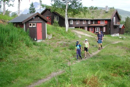 Trollheimshytta er et fint utgagnspunkt for toppturen til Geithøtta.