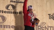 Glade nordmenn på medaljeseremonien - Det var flere som hadde grunn til å juble. I kveld fikk Marit Bjørgen fikk sitt 10 VM gull utdelt i en medaljeseremoni som ble preget av nordmenn. Reporter: Kristine Nordvik Skeide. Foto/redigering: Håvard G. Hagen