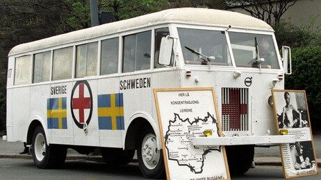 Hvit buss (Foto: Bendiksby, Terje/SCANPIX) Hvit buss (Foto: Bendiksby, Terje/SCANPIX)