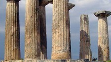 Apollotemplet i Korint (Foto: Wikipedia)