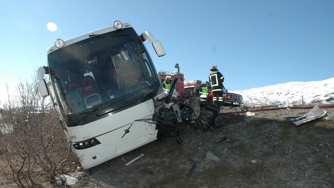 Bussulykke strynefjellet (Foto: Vigdis Kroken/Fjuken) Bussulykke strynefjellet (Foto: Vigdis Kroken/Fjuken)