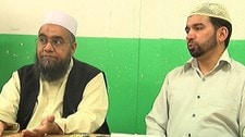 Imam Nabi Ghulam og samfunnskontakt Baddar Kiani (Foto: NRK)