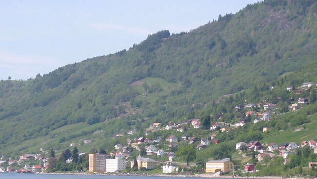 Leikanger (Foto: Arild Nybø/NRK)