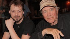 Petter Øien og Bobby Bare (Foto: Hege Bakken Riise/NRK)