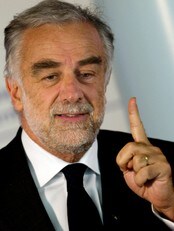 Luis Moreno-Ocampo (Foto: JERRY LAMPEN/Reuters) Luis Moreno-Ocampo (Foto: JERRY LAMPEN/Reuters)