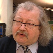 Professor Jon Bing (NRK) Professor Jon Bing (NRK)