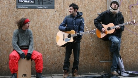 Thomas Lopez, Kevin Ourhemanov og Adam Bahri. (Foto: Namra Saleem/NRK)