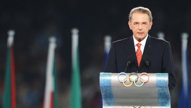 Jacques Rogge avslutter OL i Beijing (Foto: FABRICE COFFRINI/AFP)
