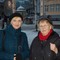 Jorunn og Henny Andreassen
- Jeg syns det er koselig med mørketida og har ingen problemer. Det har sin sjarm og jeg sover godt, forteller Henny. Datteren Jorunn er enig, selv om hun bor i Oslo. – Etter at jeg flyttet til Oslo har jeg fått et annet forhold til den. Fargene er helt fantastiske, og man kan tenne lys inne og tenke på den lyse tida som kommer.
