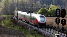 InterCity-tog på rødt lys (Foto: Cornelius Poppe/Scanpix)