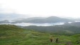 Turen opp til Sæterfjellet fra Sæterlandet/Velfjorden går i et grønt og frodig landskap.