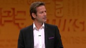 Jon Almaas vil snakke om konfliktene - Her om dagen var Knut Nærum fire minutter sein til morgenmøte, uten å melde fra. Da klikker det for Almaas.