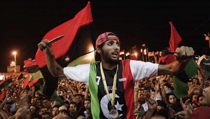 Rebeldes controlam quase toda Trípoli; Gaddafi some