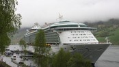 Cruiseskip i Olden - Tysdag 22. mai låg to av verdas største cruiseskip i Olden.