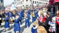 17. mai - Ålesund (Foto: Ivar Lid Riise/NRK) 17. mai - Ålesund (Foto: Ivar Lid Riise/NRK)