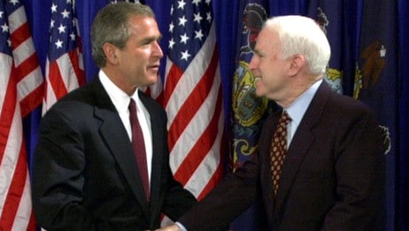 George W. Bush og John McCain (Foto: ERIC DRAPER/AP) George W. Bush og John McCain (Foto: ERIC DRAPER/AP)