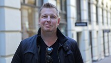 Fredrik Backman (Foto: Hilde Bruvik/NRK) Fredrik Backman (Foto: Hilde Bruvik/NRK)