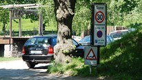 Parkeringskaos (Foto: Stein Ove Korneliussen/NRK)