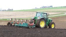 Traktor (Foto: Margrete Nøkleby, Hedmark Bondelag) Traktor (Foto: Margrete Nøkleby, Hedmark Bondelag)