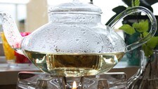 Bjørkesaft, smaken av vår! (Foto: Ellen M. Ryland) Bjørkesaft, smaken av vår! (Foto: Ellen M. Ryland)