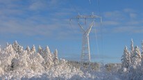 Strøm-mast (Foto: Gunnar Grimstveit/NRK) Strøm-mast (Foto: Gunnar Grimstveit/NRK)