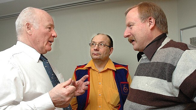 Fløtten, Olli og Karlstrøm (Foto: Knut-Sverre Horn/NRK) Fløtten, Olli og Karlstrøm (Foto: Knut-Sverre Horn/NRK)