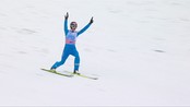 Rune Velta endte på andreplass i Planica - Runde Velta hoppet 217,5 meter og fikk 20 i stil. Kommentator Arne Scheie sier det er veldig sjeldent en nordmann hopper til 20 i stil. Kommentatorer: Arne Scheie og Espen Bredesen