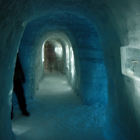 Istunnel i Juvfonna (Foto: Klimapark2469) Istunnel i Juvfonna (Foto: Klimapark2469)