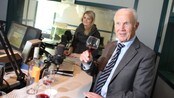 Her testes UiS sin egen vin - Universitetet i stavanger produserer, som eneste universitet i Norge, sin eigen vin. I dag fekk vinkelnarar og bransjefolk smaka på vinen  for å kunna bidra med vidareutvikling av dei edle dråpane.