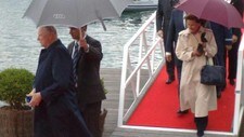Kong Harald og dronning Sonja i Portugal (Foto: Kristi Marie Skrede/NRK) Kong Harald og dronning Sonja i Portugal (Foto: Kristi Marie Skrede/NRK)