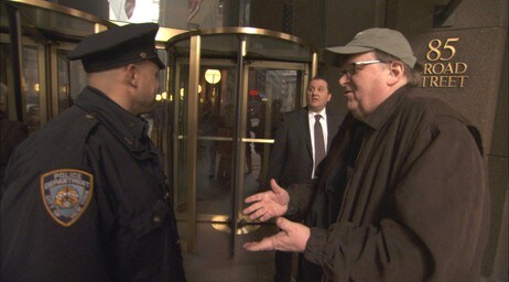 Michael Moore avvises i døra i forbindelse med «Capitalism: A love Story» (Foto/Copyright: SF Norge AS) Michael Moore avvises i døra i forbindelse med «Capitalism: A love Story» (Foto/Copyright: SF Norge AS)