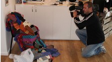 Fotograf og pingvingensere (Foto: The Yarn Kitchen) Fotograf og pingvingensere (Foto: The Yarn Kitchen)