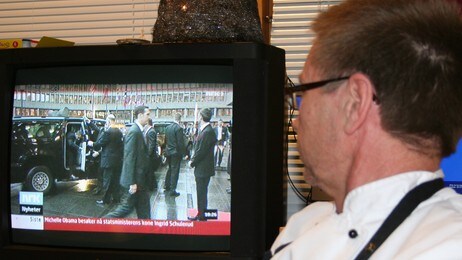 Steinar Åmot og Obama (Foto: Reidar Kjæstad/NRK) Steinar Åmot og Obama (Foto: Reidar Kjæstad/NRK)
