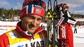 Det er litt ekstra godt når andre har det vondt - Petter Northug vant siste etappe i verdenscupfinalen i Falun på 15 km i dag. Northug er dermed sammenlagtvinneren av verdenscupen og koste seg ekstra over å vinne over Dario Cologna. Reporter: Ida Nysæther Rasch