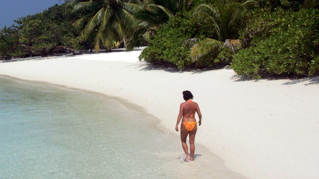 Strand på Maldivene (Foto:  ED WRAY/Scanpix/AP)