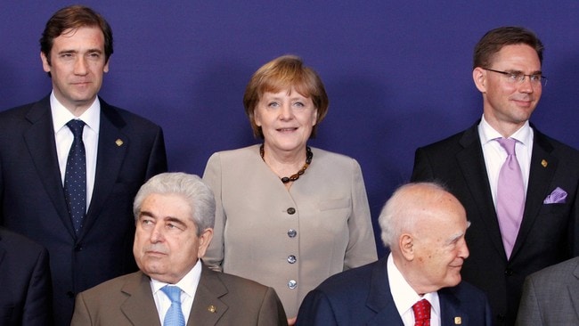 EU-SUMMIT/ EU leaders pose during a family picture session in Brussels (Foto: SEBASTIEN PIRLET/Reuters) EU-SUMMIT/ EU leaders pose during a family picture session in Brussels (Foto: SEBASTIEN PIRLET/Reuters)