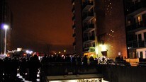 120 beboere ble evakuert under en brann i en høyblokk på Tempe i Trondheim. (Foto: Henrik Sundland/NRK) 120 beboere ble evakuert under en brann i en høyblokk på Tempe i Trondheim. (Foto: Henrik Sundland/NRK)