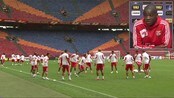 Se bilder fra Benficas trening før Europaliga-finalen - Portugisiske Benfica møter engelske Chelsea i finalen i Europaligaen i Amsterdam. Her får du se intervju og bilder fra Benficas trening.